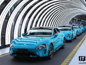 雷军披露小米汽车工厂配置 六七百台机器人实现100%自动组装与检测