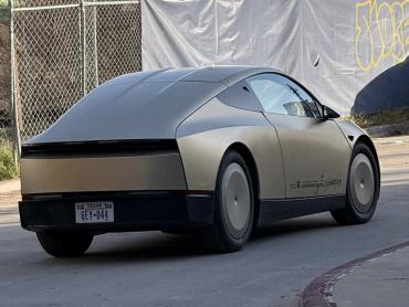 马斯克重申特斯拉Cybercab将于4月投产 车型无方向盘和踏板