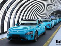 雷军披露小米汽车工厂配置 六七百台机器人实现100%自动组装与检测