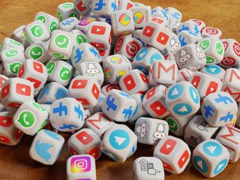 英国酝酿面向16岁以下群体出台社媒禁令 或效仿澳大利亚做法