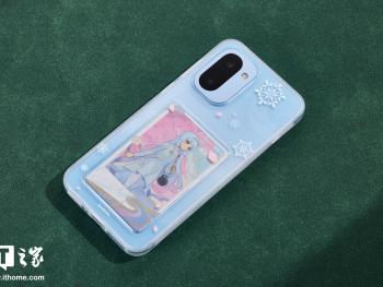 一加 Ace6T 原神神里绫华定制机补货 赠周边大礼包手提箱礼盒3699元